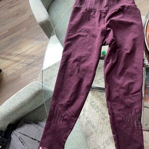 Athleta Plum Ribbed leggings